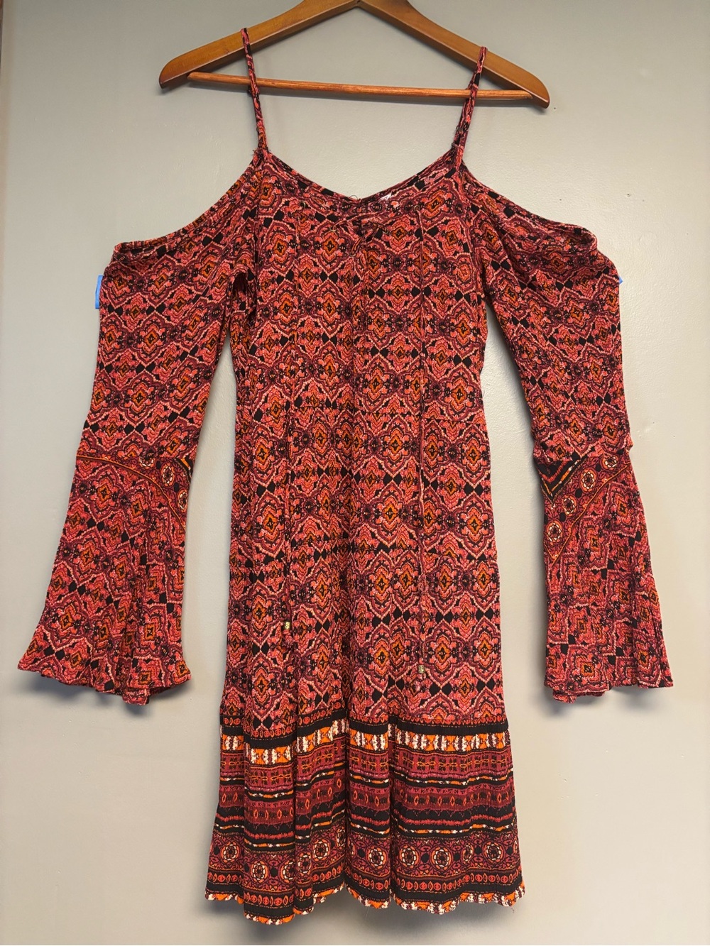 Cold-Shoulder Boho Floral Print Dress in Red